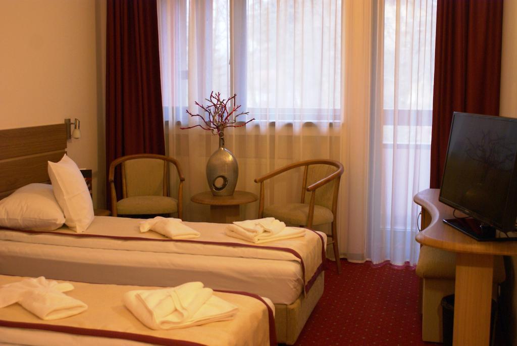 Hotel Carpati Predeal Zimmer foto